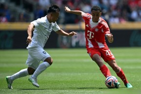 包含赛地聚焦——欧超杯国际比赛日热度飙升，西汉姆内部沟通，管理层满意，数据趋势出现新变化的词条-开云电竞